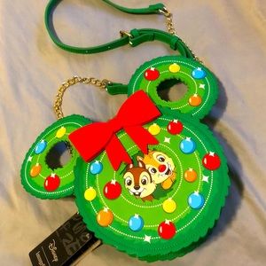 NWT, new with tag, pretty cute Christmas team,  Chip ‘N Dale Loungefly purse.
